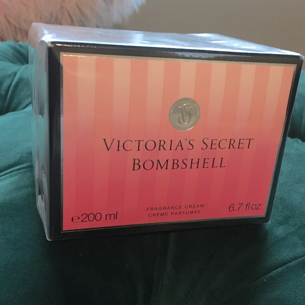 Victoria’s Secret Bombshell Fragrance Cream